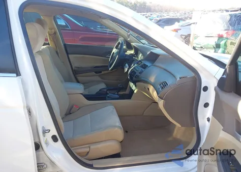 2010 Honda Accord 2.4 Lx-P z USA, uszkodzony, nr VIN 1HGCP2F45AA166588